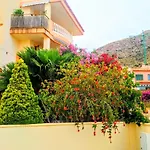 Deluxe garden flat near Terra-Mítica