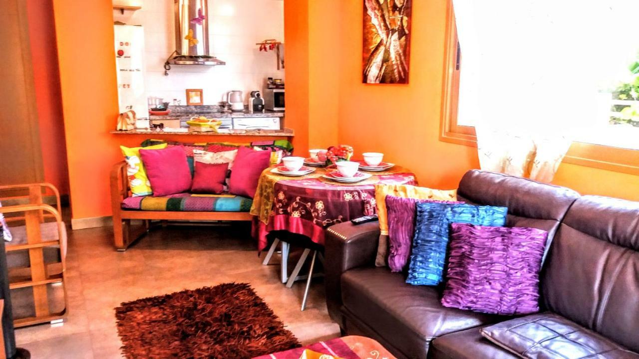 Deluxe Garden Flat Near Terra-mítica Apartamento